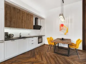 Prodej bytu 2+kk, Horní Planá, Náměstí, 47 m2