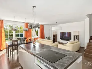 Prodej rodinného domu, Větrušice, Skalní, 158 m2
