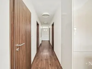 Prodej rodinného domu, Větrušice, Skalní, 158 m2