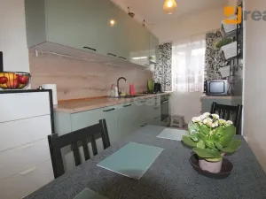 Prodej rodinného domu, Praha - Hrdlořezy, Hrdlořezská, 210 m2
