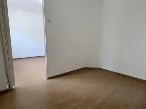 Pronájem bytu 1+kk, Plzeň - Doubravka, Masarykova, 35 m2