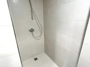 Pronájem bytu 1+kk, Praha - Vysočany, Poděbradská, 30 m2