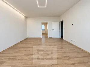 Pronájem bytu 3+1, Hodonín, nám. Osvobození, 75 m2