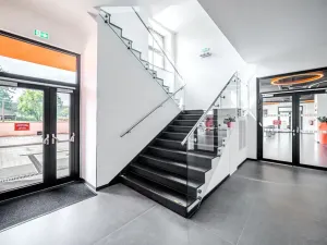 Pronájem kanceláře, Mělník, Bezručova, 126 m2