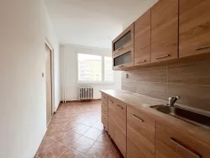 Pronájem bytu 3+1, Chomutov, Jirkovská, 79 m2