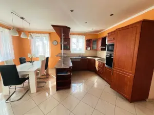 Prodej rodinného domu, Ondřejov, 220 m2