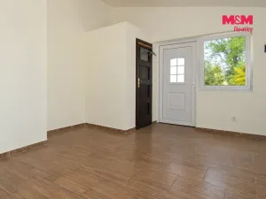 Pronájem bytu 1+kk, Červené Pečky, Dobešovice, 20 m2