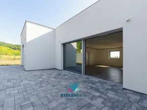 Prodej rodinného domu, Dubí, V Aleji, 206 m2