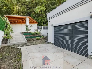 Prodej rodinného domu, Praha - Komořany, Pod lesem, 325 m2