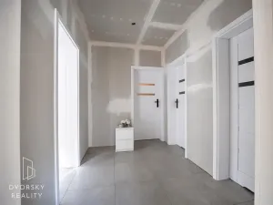 Prodej vícegeneračního domu, Žeretice, 320 m2