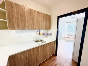 Prodej bytu 2+kk, Praha - Kobylisy, Chabařovická, 45 m2