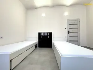 Pronájem bytu 2+1, Třebíč, V. Nezvala, 63 m2