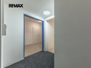 Prodej bytu 1+kk, Praha - Střížkov, Děčínská, 23 m2