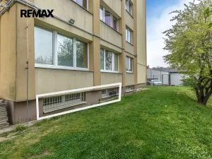 Prodej kanceláře, Praha - Střížkov, Děčínská, 45 m2