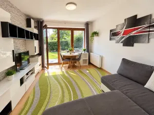 Prodej bytu 2+kk, Jesenice, V Lázních, 47 m2