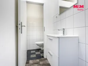 Pronájem obchodního prostoru, Nový Bor, Tržní náměstí, 108 m2
