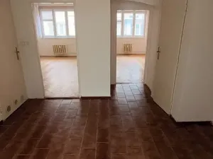 Pronájem bytu 2+1, Pardubice, Sladkovského, 75 m2