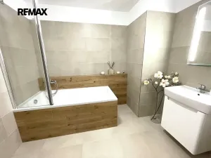 Pronájem bytu 2+kk, Plzeň, Rubínová, 66 m2