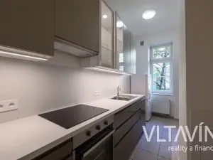 Pronájem bytu 2+kk, Praha - Bubeneč, U studánky, 57 m2