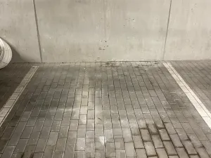 Pronájem garáže, Praha - Střížkov, 16 m2