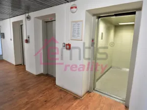Pronájem bytu 1+kk, Praha - Kobylisy, Kyselova, 25 m2