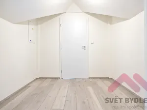 Pronájem bytu 2+kk, Praha - Zbraslav, Žitavského, 58 m2