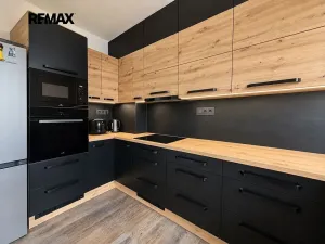 Prodej bytu 3+kk, Ostroměř, Školní, 82 m2