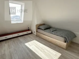 Pronájem bytu 4+kk, Karlovy Vary, 98 m2