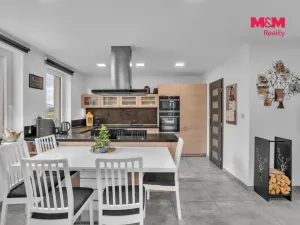 Prodej rodinného domu, Podhradí - Čejkovice, 225 m2