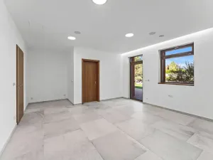 Prodej kanceláře, Velké Přítočno, 350 m2