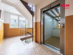 Prodej bytu 2+kk, Praha - Háje, Stříbrského, 42 m2