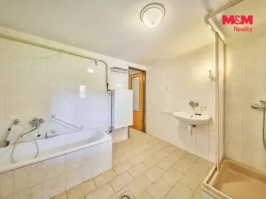 Prodej rodinného domu, Radvanice, 185 m2