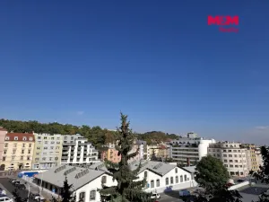 Pronájem bytu 1+kk, Praha - Košíře, Pod Klamovkou, 40 m2