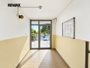 Prodej bytu 4+kk, Praha - Horní Měcholupy, Milánská, 85 m2