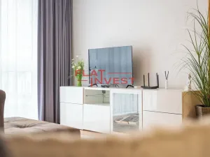 Prodej bytu 2+kk, Praha - Břevnov, Ve Střešovičkách, 57 m2