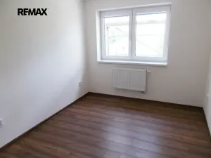 Pronájem bytu 1+kk, Rousínov, 31 m2