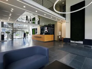 Pronájem kanceláře, Praha - Jinonice, Radlická, 2500 m2