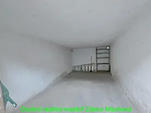 Pronájem garáže, Praha, U první baterie, 17 m2