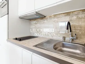 Prodej bytu 1+kk, Praha - Smíchov, Holečkova, 30 m2