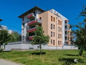 Pronájem bytu 3+kk, Praha - Čakovice, Bermanova, 72 m2