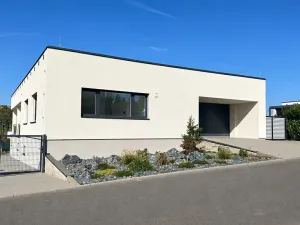 Pronájem vily, Zlín, 574 m2