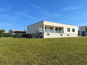 Pronájem vily, Zlín, 574 m2