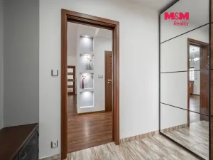 Prodej rodinného domu, Neustupov, 450 m2