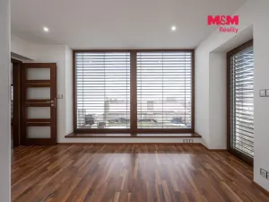 Prodej rodinného domu, Neustupov, 450 m2