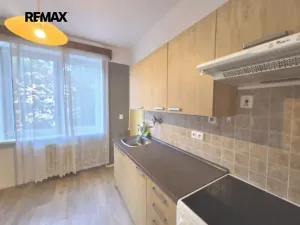 Pronájem bytu 3+1, Praha - Čakovice, Radbuzská, 85 m2