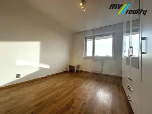 Pronájem bytu 2+kk, Nymburk, Ke Strouze, 58 m2
