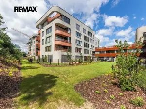 Pronájem bytu 2+kk, Praha - Radlice, U Komína, 41 m2