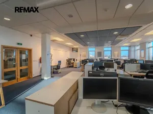 Pronájem obchodního prostoru, Kolín, Sladkovského, 540 m2