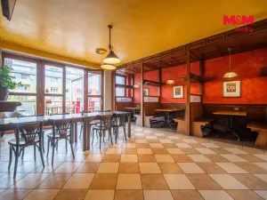 Pronájem restaurace, Most, Obránců míru, 400 m2