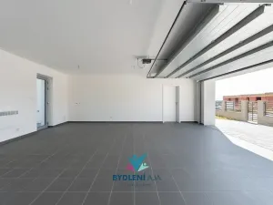 Prodej rodinného domu, Dubí, V Aleji, 206 m2